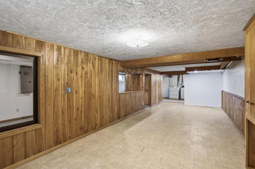 7017 Janell Avenue N, Minneapolis, MN 55428