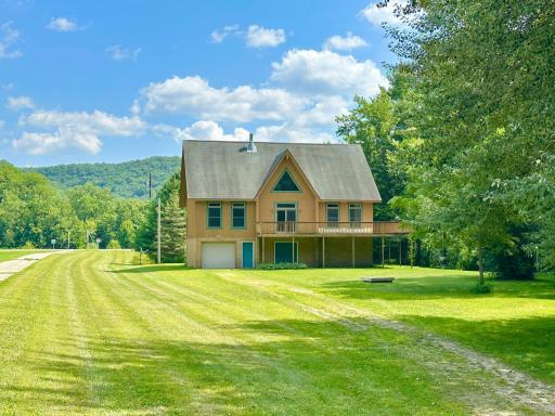 1185 Fairwater Drive, Altura, MN 55910