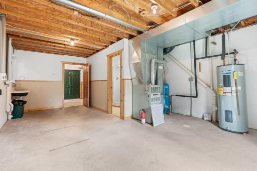 1185 Fairwater Drive, Altura, MN 55910