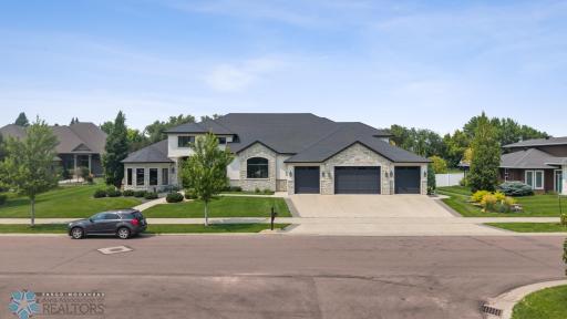 4355 66th Street S, Fargo, ND 58104