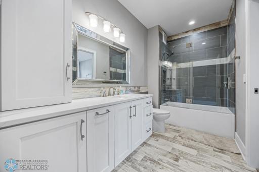 4355 66th Street S, Fargo, ND 58104