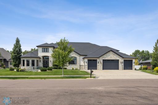 4355 66th Street S, Fargo, ND 58104