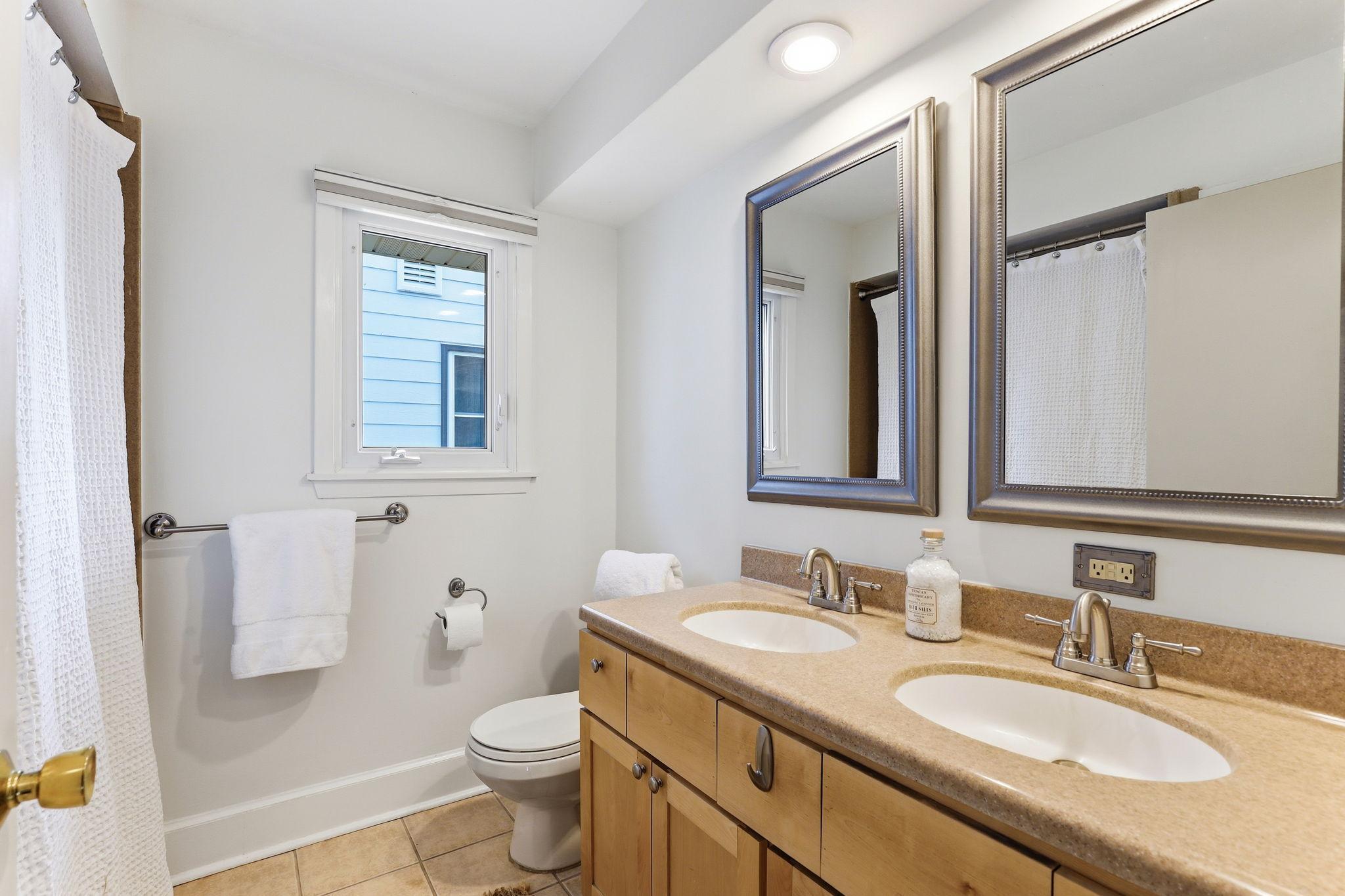 Second Level Family Full Bath