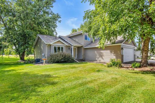 9395 9th Street NE, Saint Michael, MN 55376