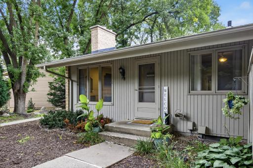 Photo for 44 Walden Street, Burnsville, MN 55337 - listing #6779581 44 Walden Street, Burnsville, MN 55337