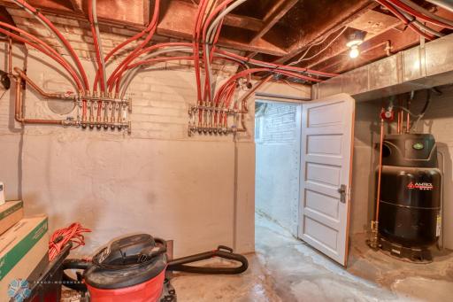 1222 9th Street S, Fargo, ND 58103