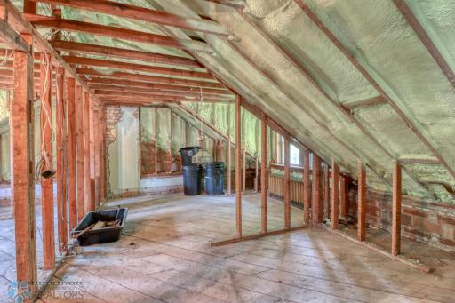 1222 9th Street S, Fargo, ND 58103