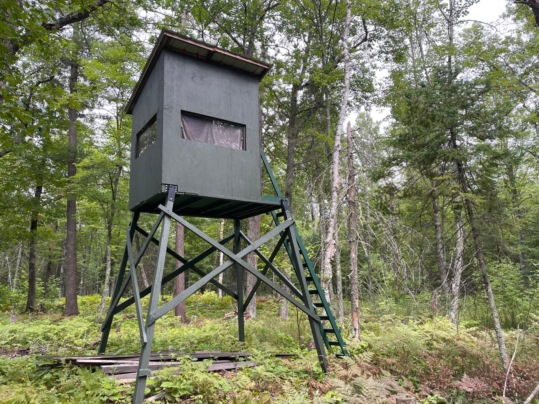Condo Stand