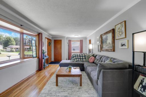 6017 Yukon Avenue N, Minneapolis, MN 55428
