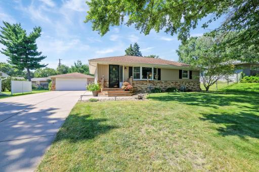 6017 Yukon Avenue N, Minneapolis, MN 55428