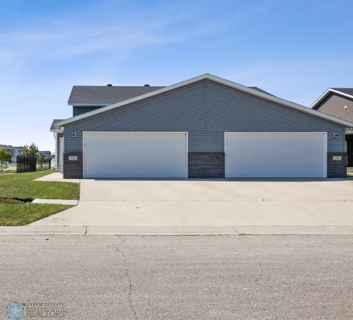 12 Cedar Drive, Mapleton, ND 58059