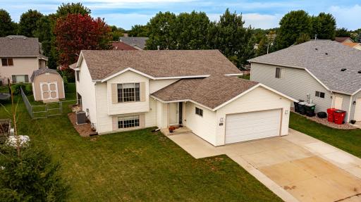 5825 48th Avenue NW, Rochester, MN 55901