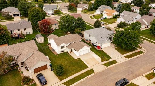5825 48th Avenue NW, Rochester, MN 55901