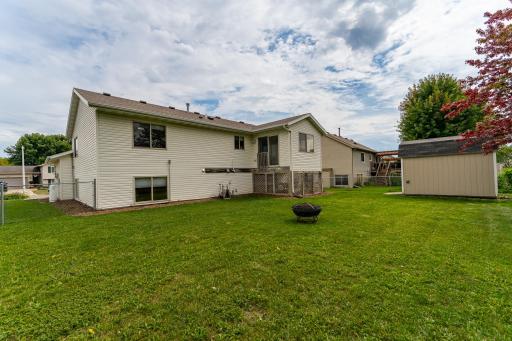5825 48th Avenue NW, Rochester, MN 55901