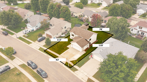 5825 48th Avenue NW, Rochester, MN 55901