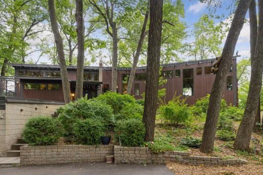 17 S Long Lake Trail, North Oaks, MN 55127