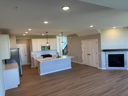 12833 Sawyer Lane, Rogers, MN 55374