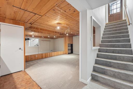 4518 Yates Avenue N, Crystal, MN 55422-9495
