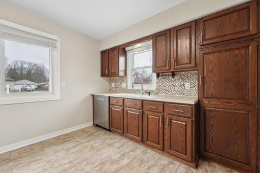 Kitchen 4518 Yates Avenue N, Crystal, MN 55422-9495