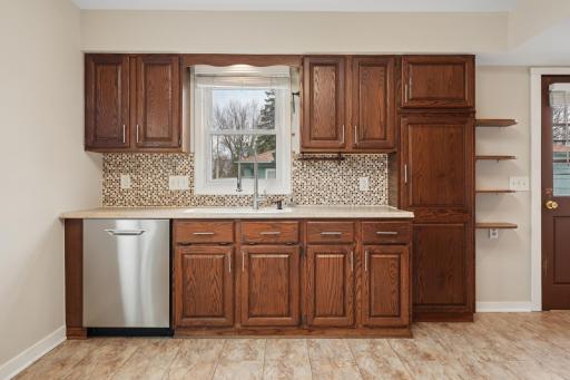 Kitchen 4518 Yates Avenue N, Crystal, MN 55422-9495