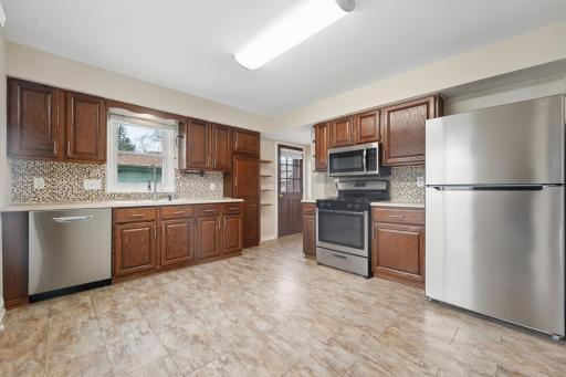 Beautiful updated kitchen 4518 Yates Avenue N, Crystal, MN 55422-9495