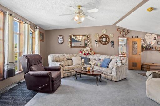 10399 Reardon Avenue NW, South Haven, MN 55382