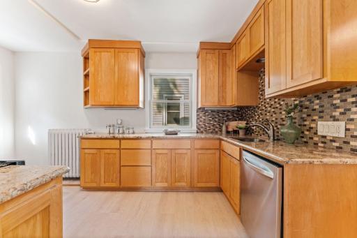 1460 Hague Avenue, Saint Paul, MN 55104