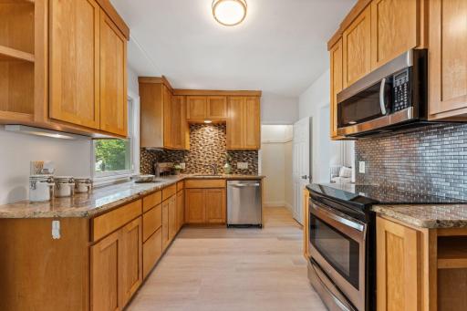 1460 Hague Avenue, Saint Paul, MN 55104