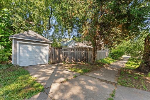 1460 Hague Avenue, Saint Paul, MN 55104