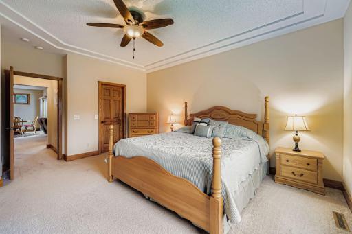 540 S Creek Drive N, Champlin, MN 55316