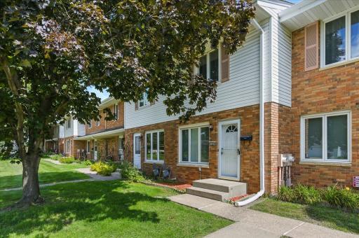 1984 Arkwright Street, Saint Paul, MN 55117