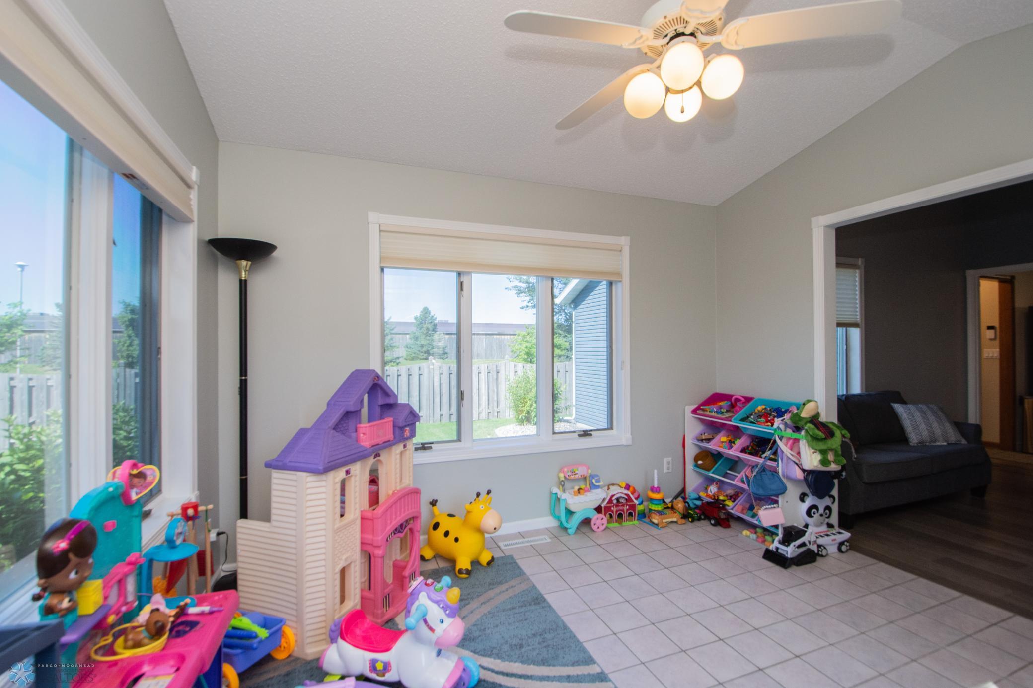 Sunroom/Spare Office or Sitting Room