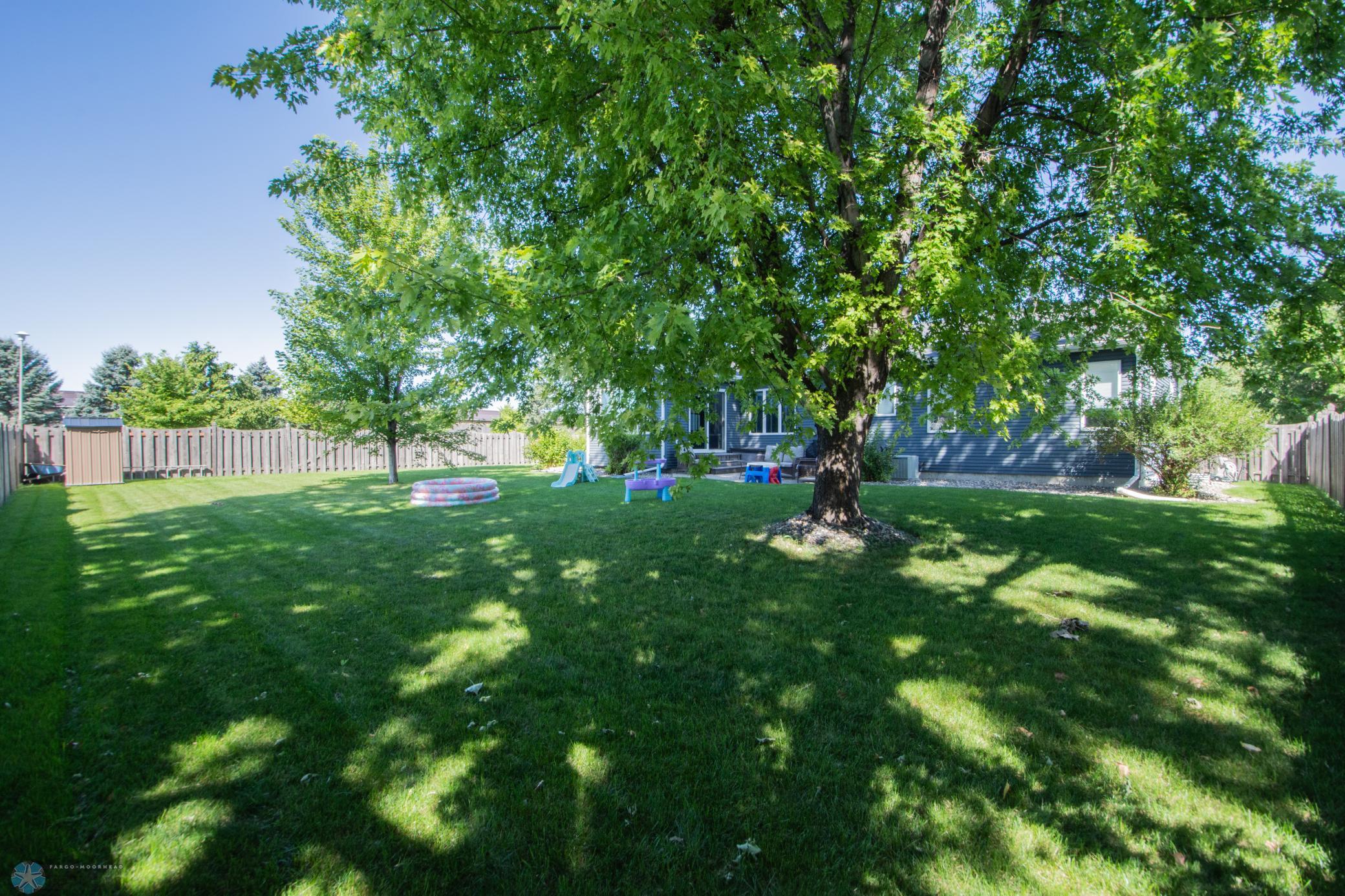 Beautiful Large Backyard!