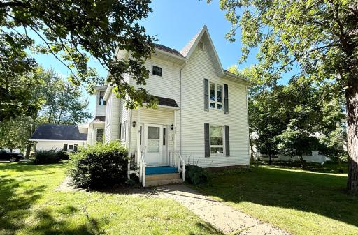 803 N Broadway Avenue, Le Roy, MN 55951