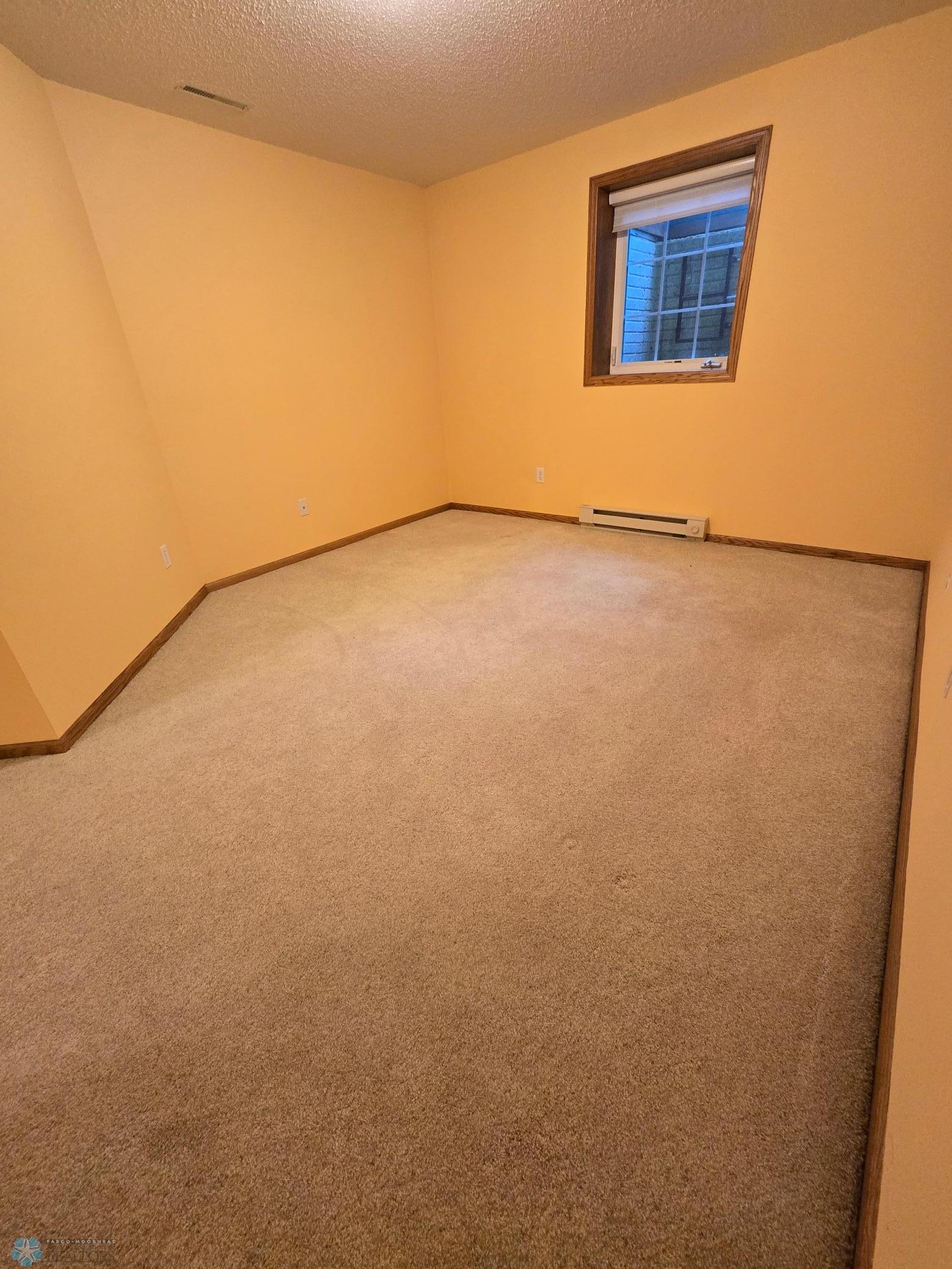 3rd Bedroom LL.jpg