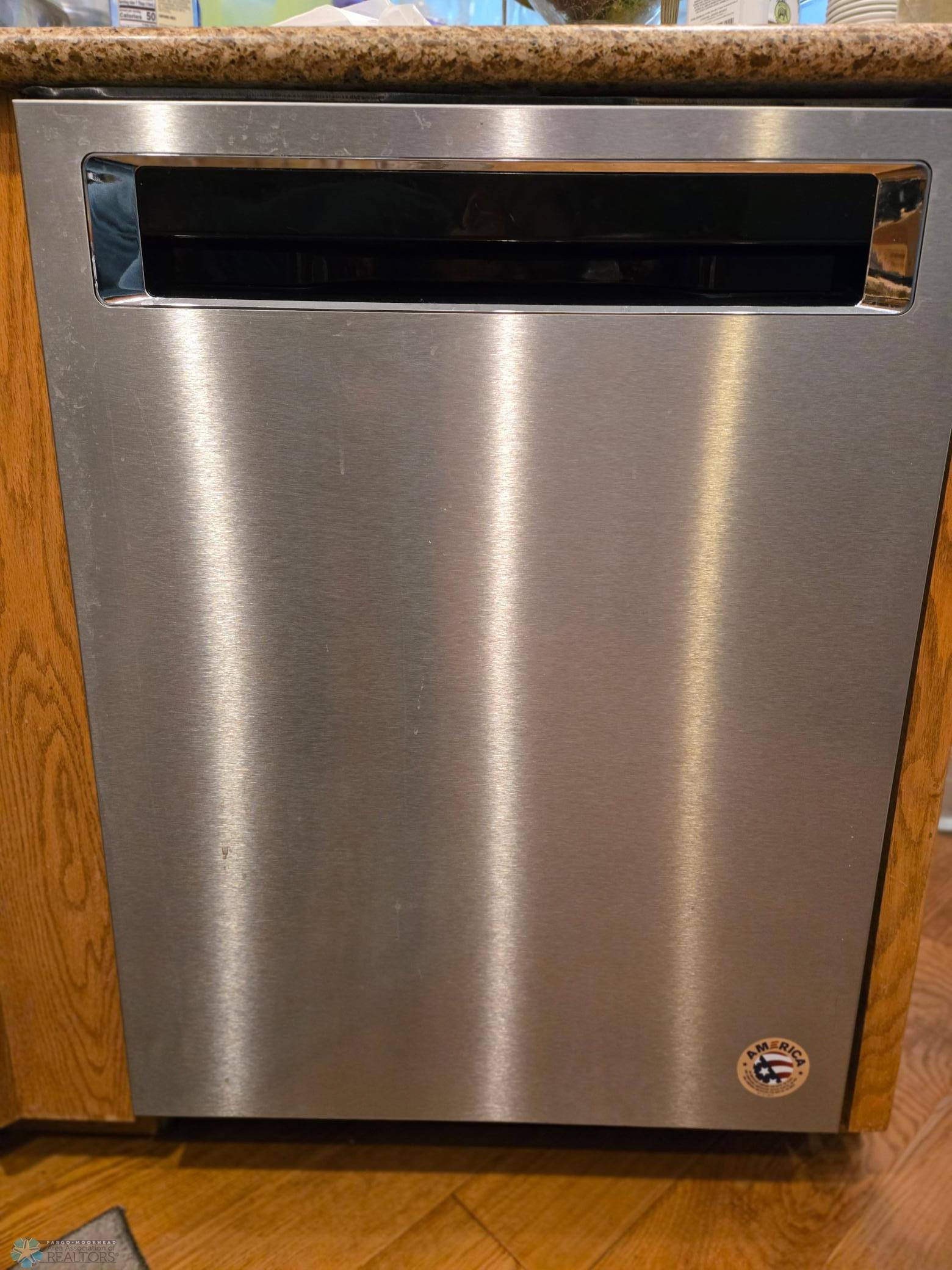 Kitchen Dishwasher.jpg
