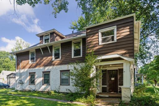 1083 Chatsworth Street N, Saint Paul, MN 55103