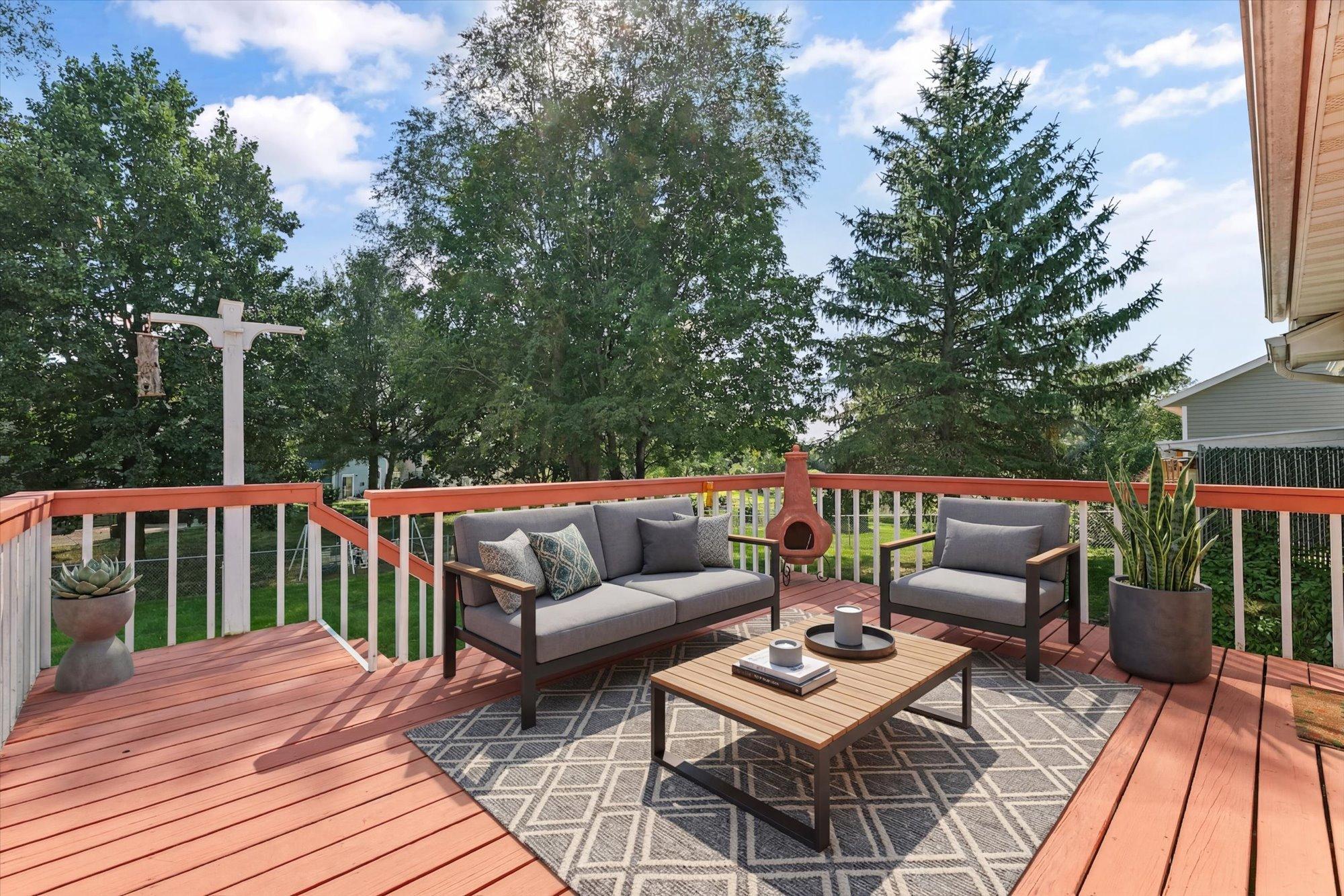 This photo has been virtually staged.