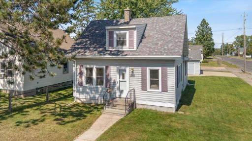 400 9th Street NW, Chisholm, MN 55719