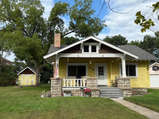 818 1st Avenue NW, Faribault, MN 55021