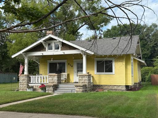 818 1st Avenue NW, Faribault, MN 55021