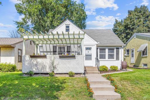 1427 Wynne Avenue, Saint Paul, MN 55108