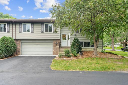 14381 92nd Avenue N, Maple Grove, MN 55369