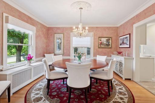 Formal dining room, custom shades, crown moldings