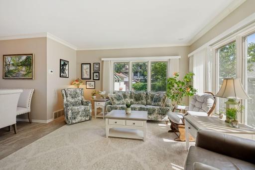 2215 Penn Avenue S, Minneapolis, MN 55405