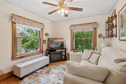 2215 Penn Avenue S, Minneapolis, MN 55405