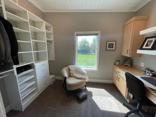 2641 Maplewood Drive SE, Bemidji, MN 56601