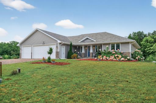 40350 Hemingway Avenue, North Branch, MN 55056