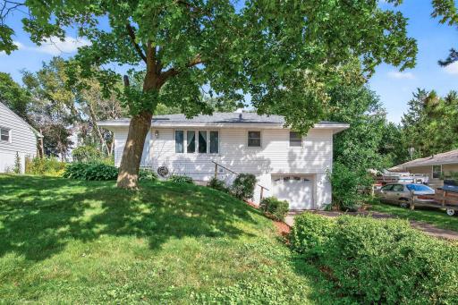 305 Greystone Avenue N, Saint Paul, MN 55128