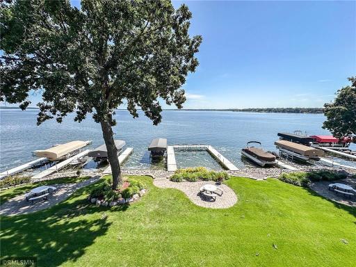 151 Lake Avenue N, 102, Spicer, MN 56288